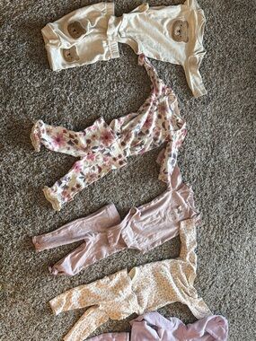 Baby Girls Floral & Pink Cotton Footed Pants Set